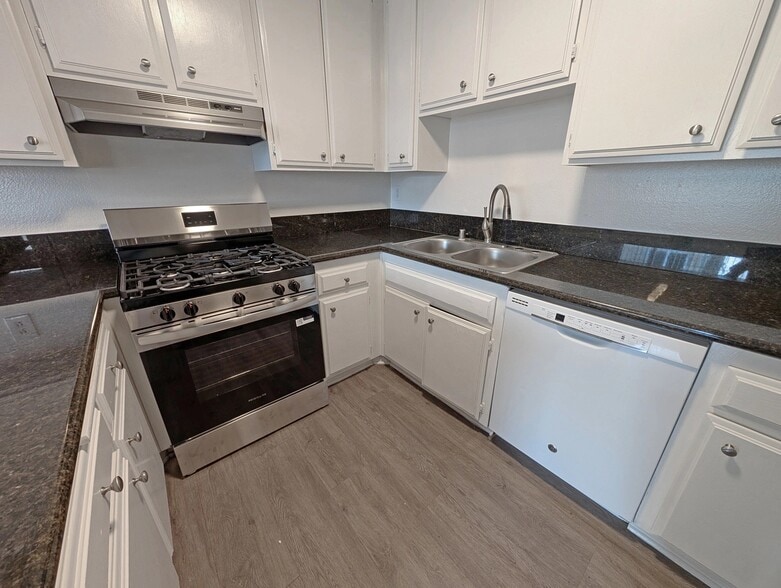 Building Photo - Piedmont