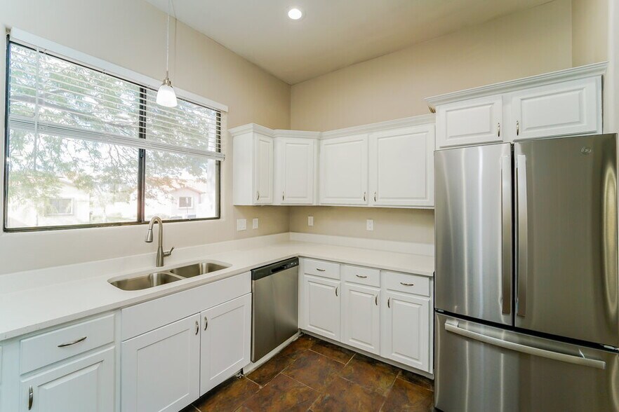 Building Photo - 7380 E Poinciana Pl