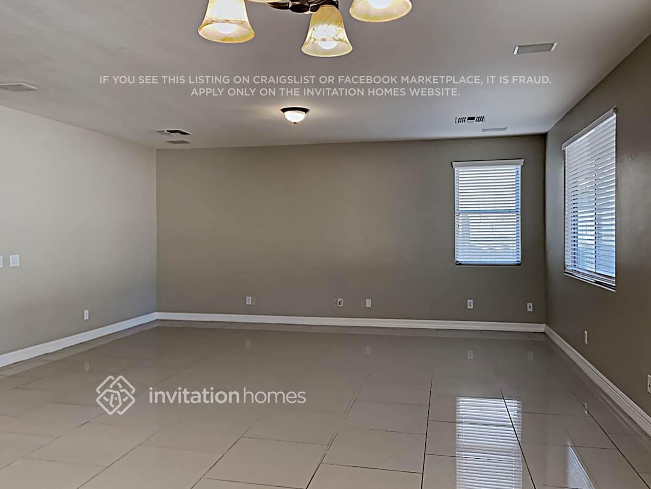 Building Photo - 13549 N 152nd Dr