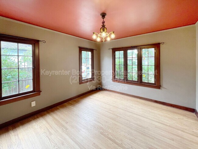 Building Photo - 1512 S Grant Ave