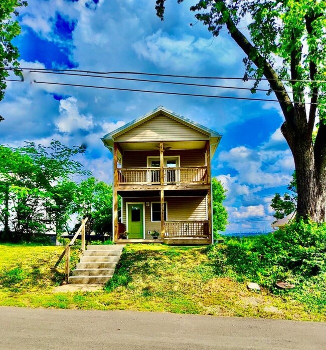 Building Photo - 2232 Mississippi Ave