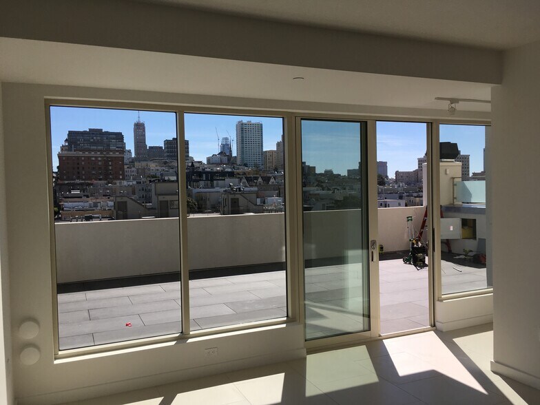 Building Photo - 1868 Van Ness Ave