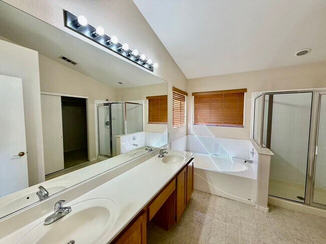 Building Photo - 7932 Seabourn Ct