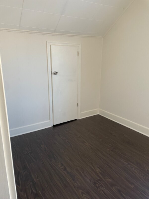 Building Photo - 317 Amon Terrace