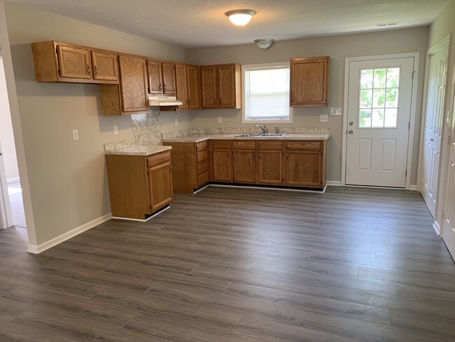 Building Photo - 822 Fisher St Concord, NC 28027