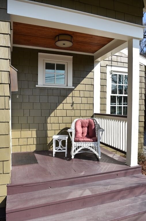 Building Photo - Comfortable and Spacious Rental Opportunity