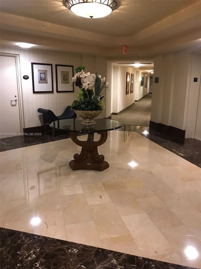 Building Photo - 19501 W Country Club Dr