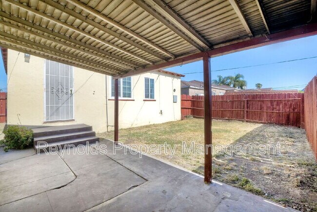 Building Photo - 3343 Chamoune Ave