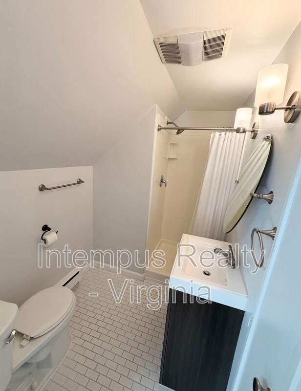Building Photo - 7104 Triad Way