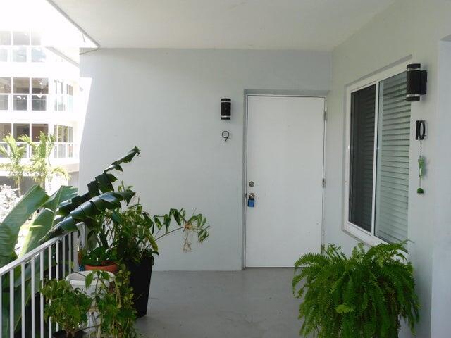 Building Photo - 15 S Palmway