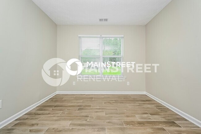 Building Photo - 4 Bedroom Pet-Friendly Home in STOCKBRIDGE, GA with Main Street Renewal