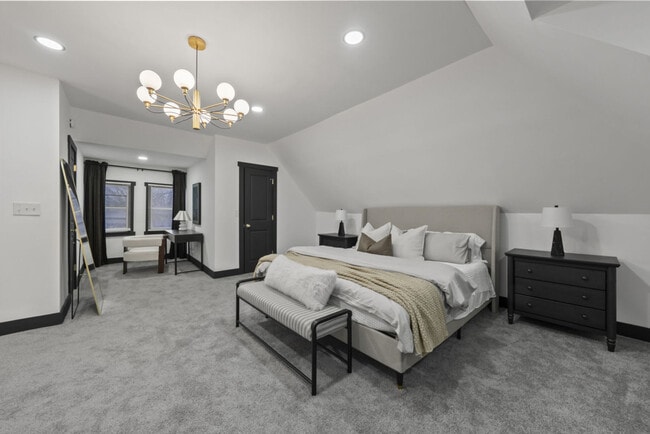 Building Photo - 286 Taylor Ave