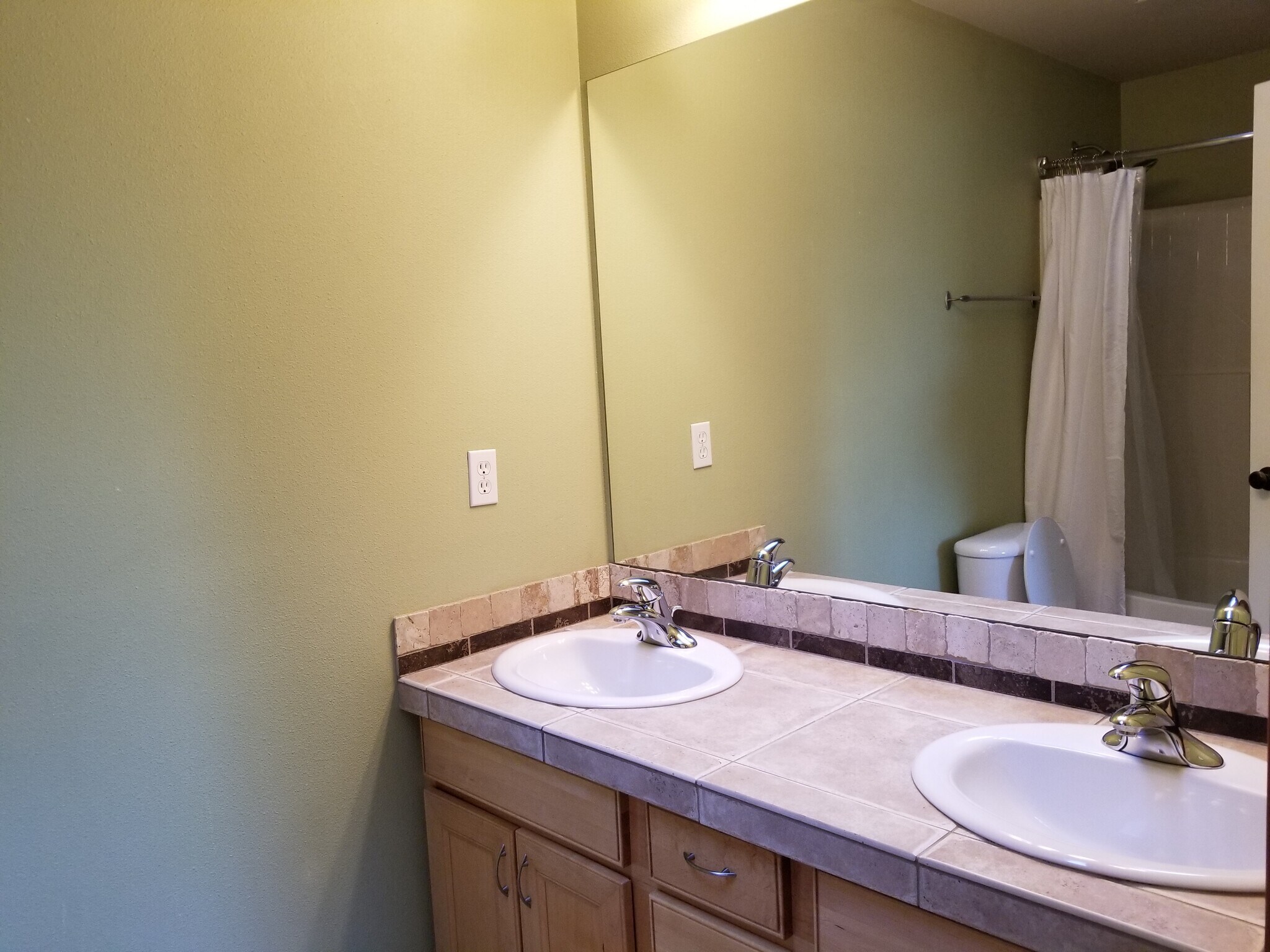Building Photo - 3532 Skylark Loop
