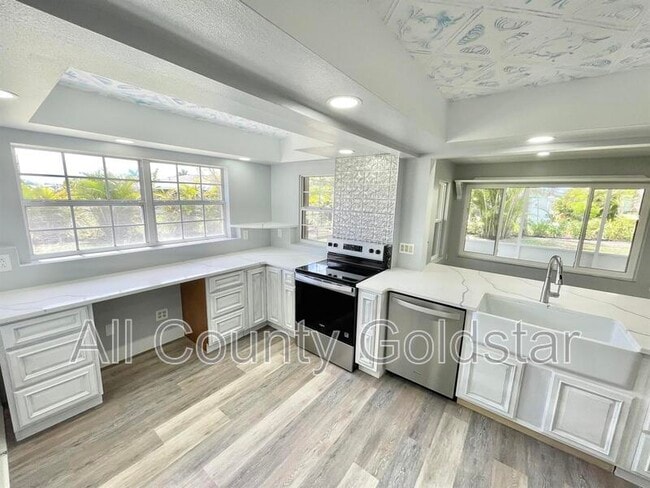 Building Photo - 162 Ott Cir