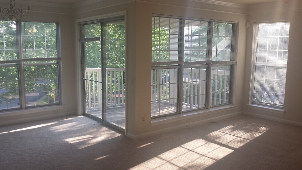 Building Photo - 8136 Bayonet Way