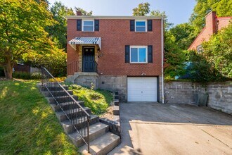 Building Photo - AVAILABLE OCT 1ST!! RENOVATED 3-BEDROOM PENN HILLS!!
