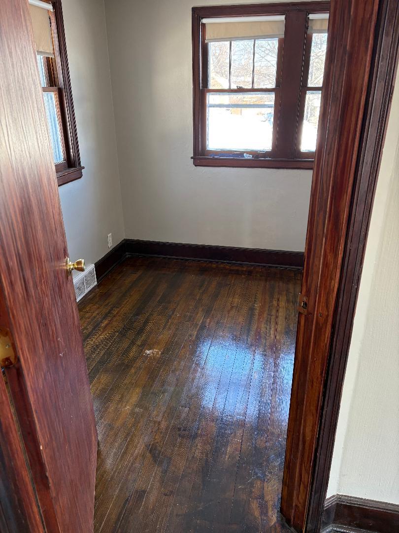 Building Photo - 121 5th Ave SW