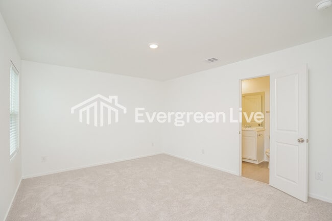 Building Photo - 319 Bush Mdw Ln