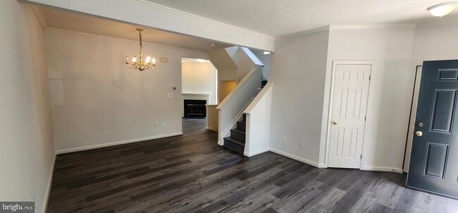 Building Photo - 45512 Lakemont Square