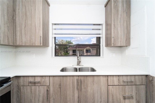 Building Photo - 17249 NW 60th Ct