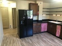 Building Photo - 114 W 975 N