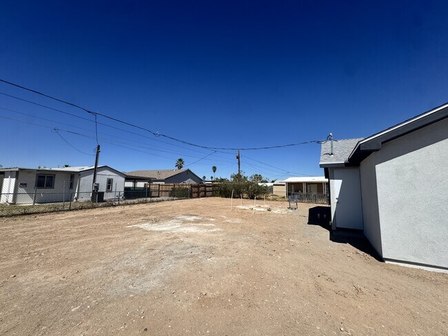 Building Photo - 5657 Rocky Rd