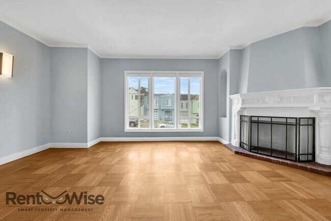 Building Photo - 824 Garfield St