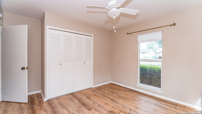 Building Photo - 4146 Longvale Dr