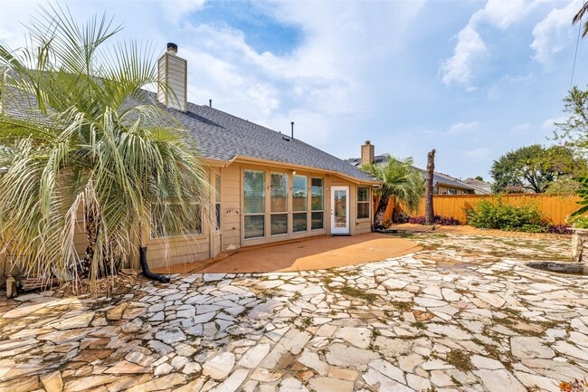 Building Photo - 212 Cedar Branch Dr