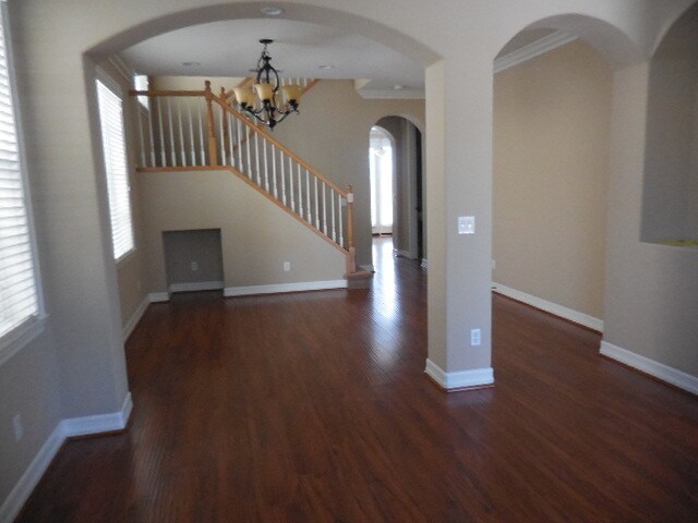 Building Photo - 2101 Canyon Cir