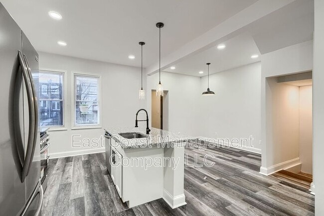 Building Photo - 518 Normandy Ave