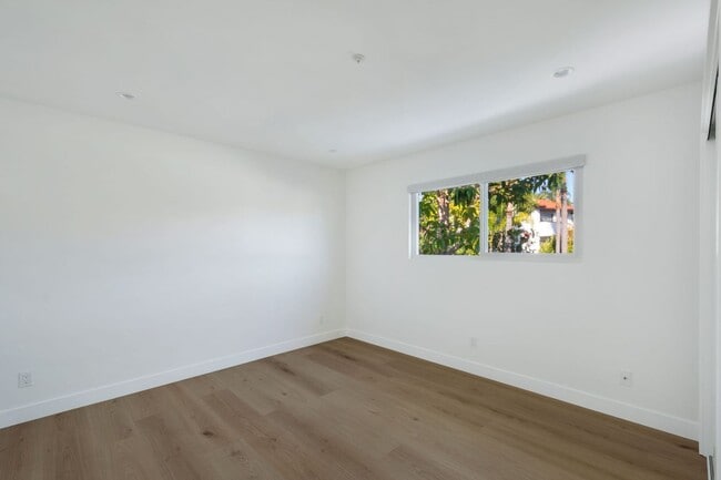 Building Photo - 312 Cazador Ln