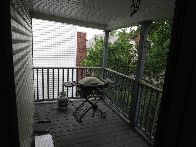 Building Photo - 12 Silvey Pl