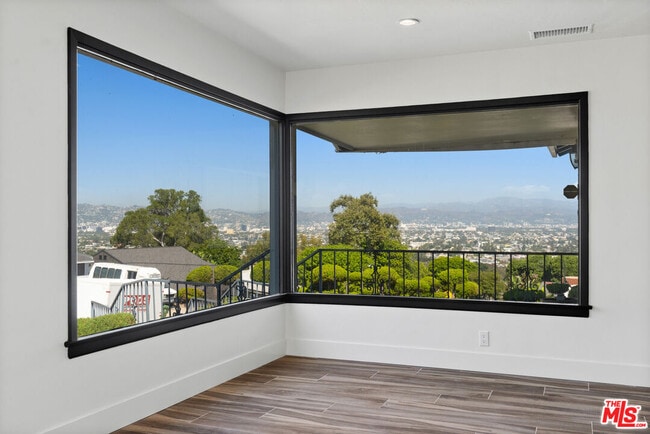 Building Photo - 5266 Veronica St