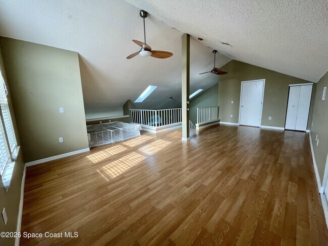 Building Photo - 4775 Lake Waterford Way