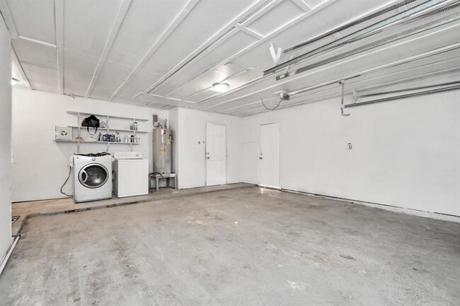 Building Photo - 13734 Cologne Dr