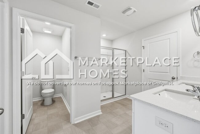 Building Photo - 1200 Pavo Path