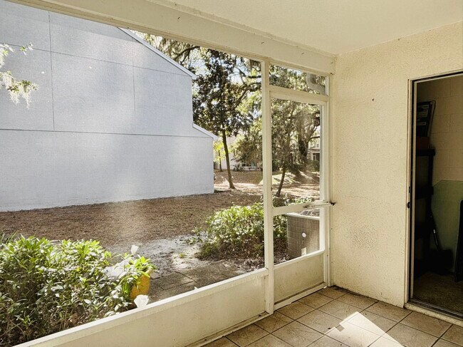 Building Photo - 2865 Woodlands Park Ct