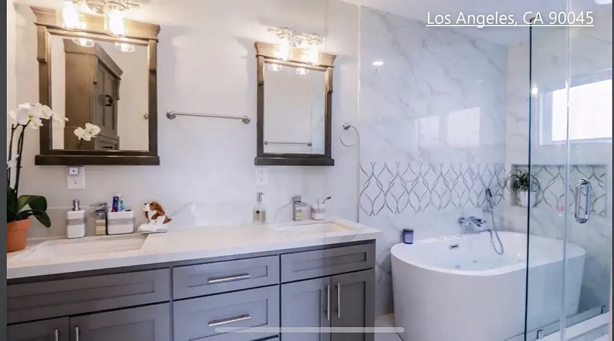 Building Photo - 5442 W 76th St