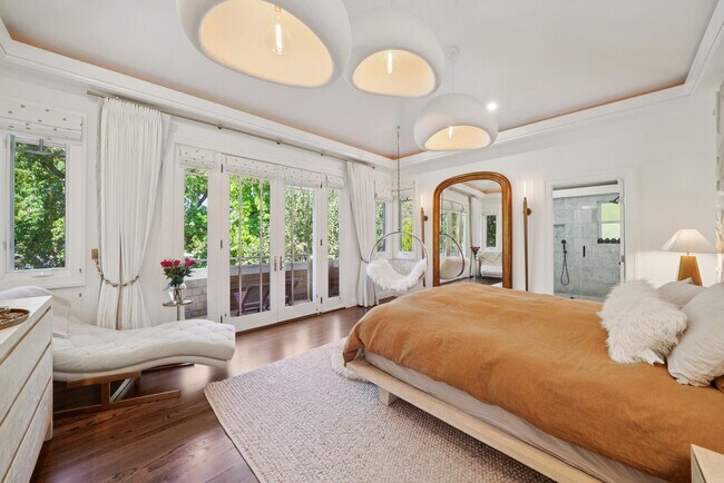 Building Photo - Beautifully Appointed 7-Bedroom Home with Lush Garden Setting in Palo Alto