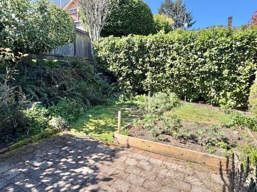 Building Photo - Charming 1-Bedroom Retreat in Queen Anne - Near Fremont! Available Now!