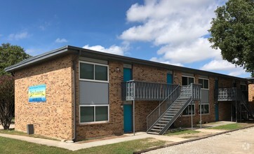 Building Photo - Creekside Apartments