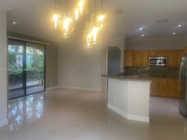 Building Photo - 1605 Passion Vine Cir