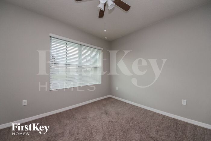 Building Photo - 2160 Sequoia Way