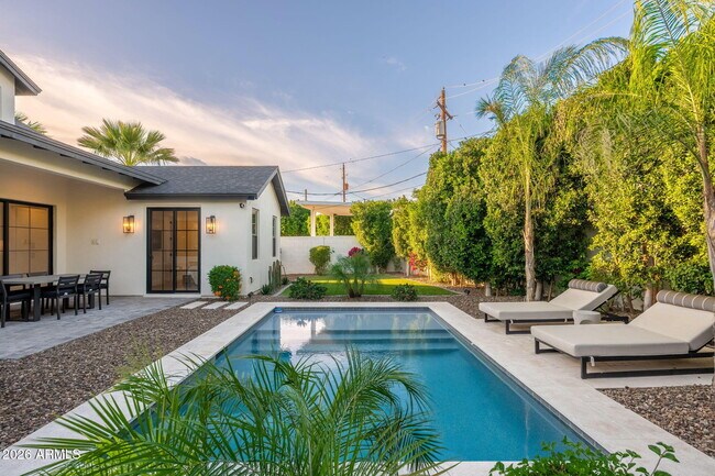 Building Photo - 4017 N 49th Pl