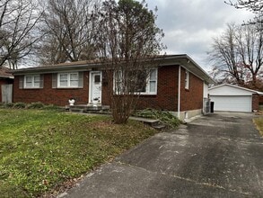 Building Photo - 4214 Blossomwood Dr
