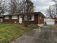 Building Photo - 4214 Blossomwood Dr