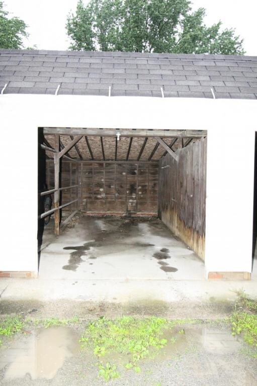 Building Photo - 228 West 16th Street