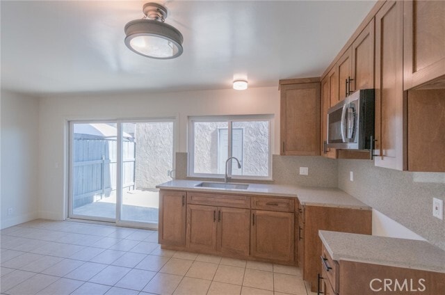 Building Photo - 857 Windwood Dr