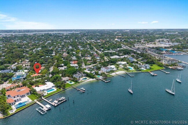 Building Photo - 3415 N Flagler Dr